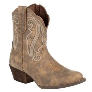 Women’s boots size 8.5 by Durango